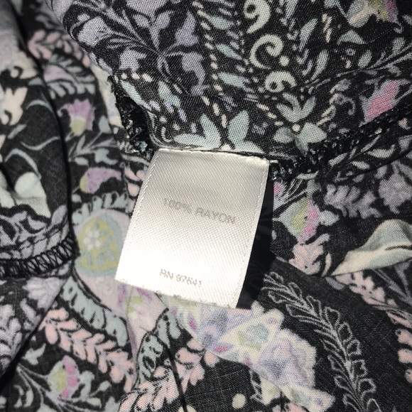 J. Jill medium long sleeved top paisley print tassel tie front 💗 - Picture 7 of 7